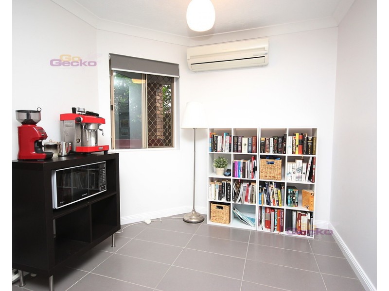 2/9 Robinson Road, Nundah QLD 4012