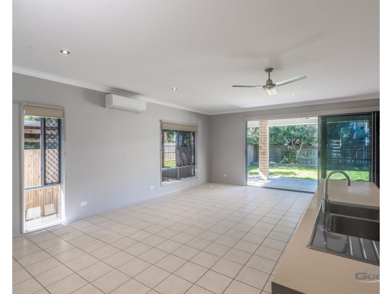 9A Station Avenue, Northgate QLD 4013