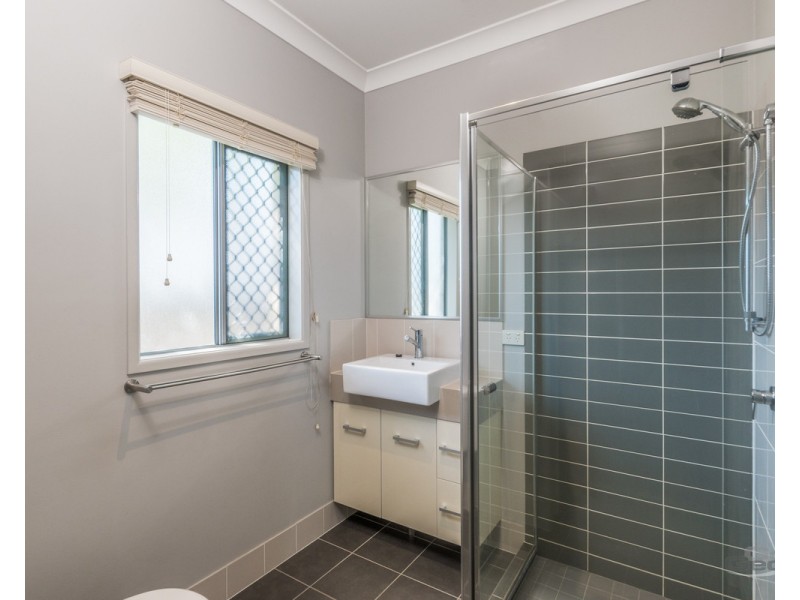 9A Station Avenue, Northgate QLD 4013