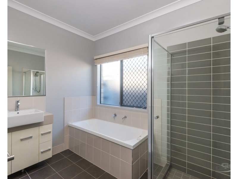 9A Station Avenue, Northgate QLD 4013