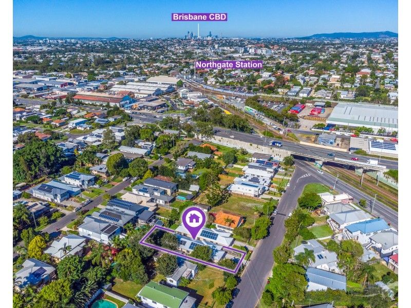 9A Station Avenue, Northgate QLD 4013