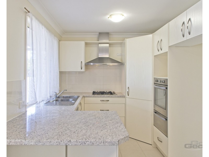 23 Gordon Road, Ferny Hills QLD 4055