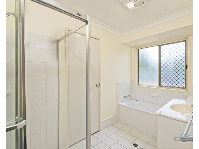 23 Gordon Road, Ferny Hills QLD 4055