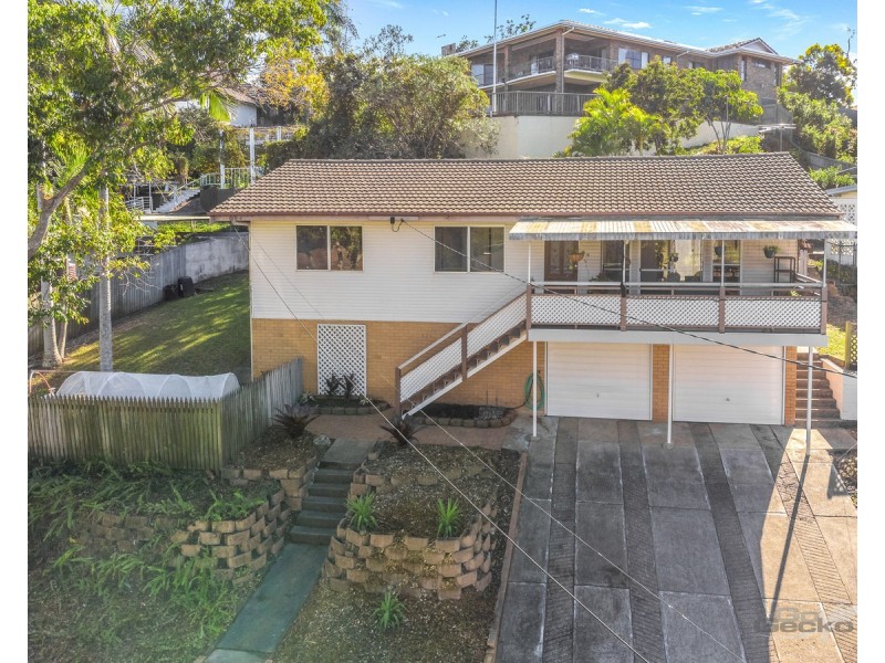7 Roseglen Street, Greenslopes QLD 4120