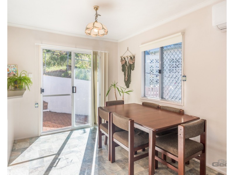 7 Roseglen Street, Greenslopes QLD 4120