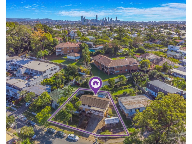 7 Roseglen Street, Greenslopes QLD 4120