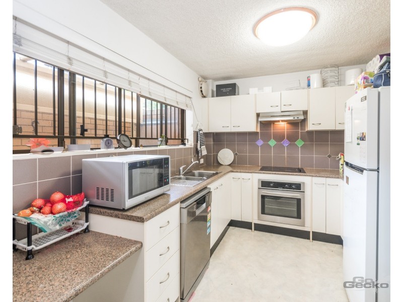 2/30 Whish Street, Windsor QLD 4030