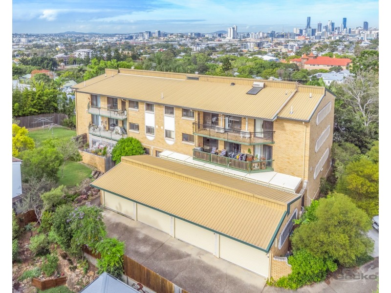 2/30 Whish Street, Windsor QLD 4030