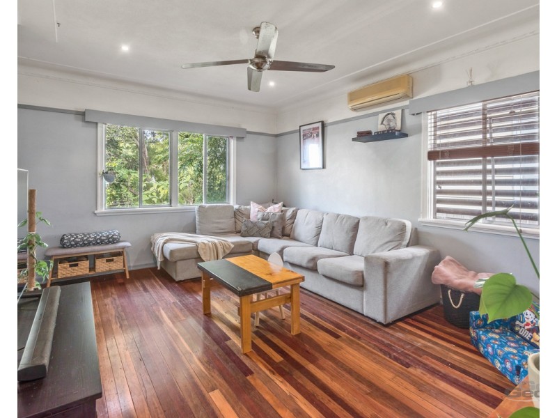 14 High Street, Brighton QLD 4017