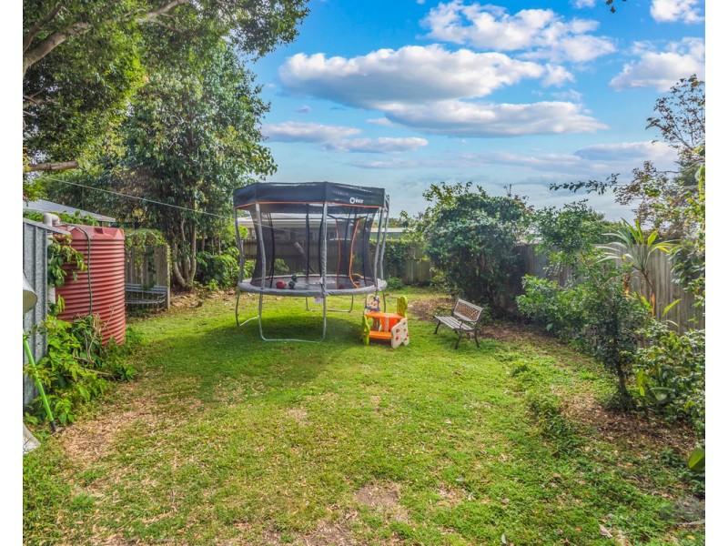 14 High Street, Brighton QLD 4017
