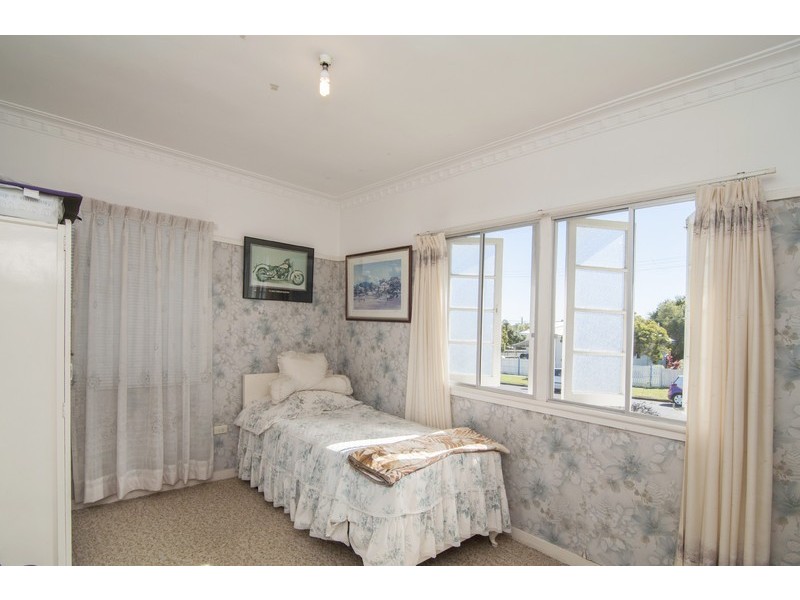 68 Nielson St, Chermside QLD 4032