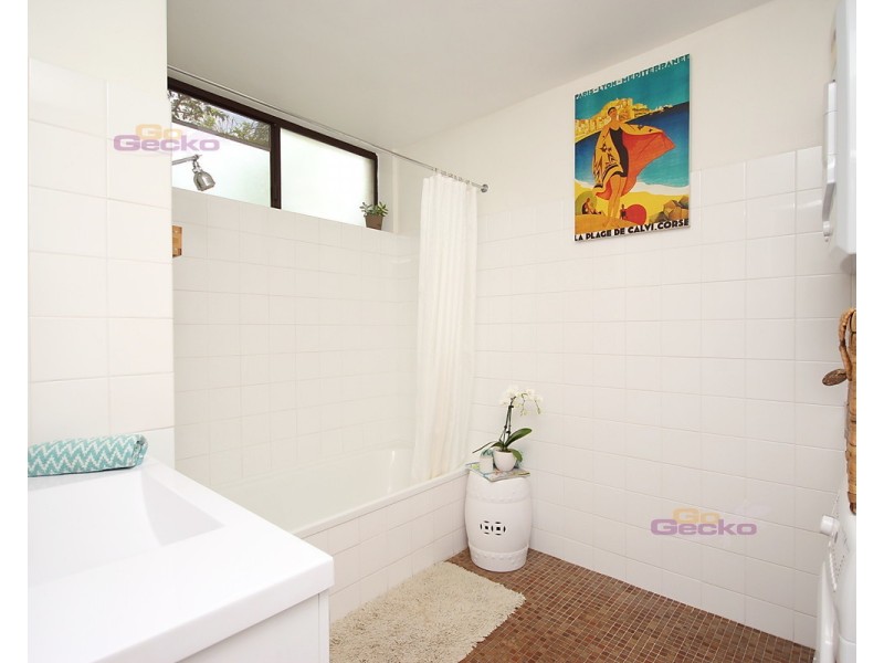2/84 Bayview Terrace, Clayfield QLD 4011