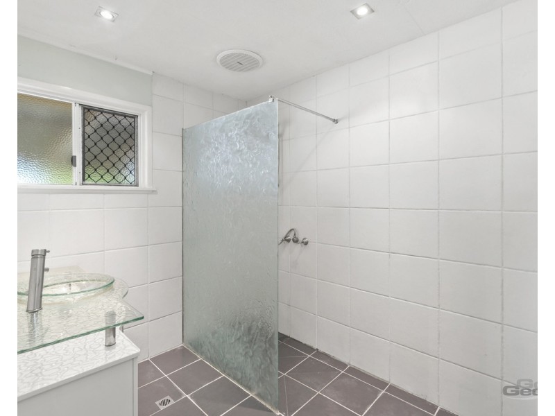 21 McGhie Street, Zillmere QLD 4034