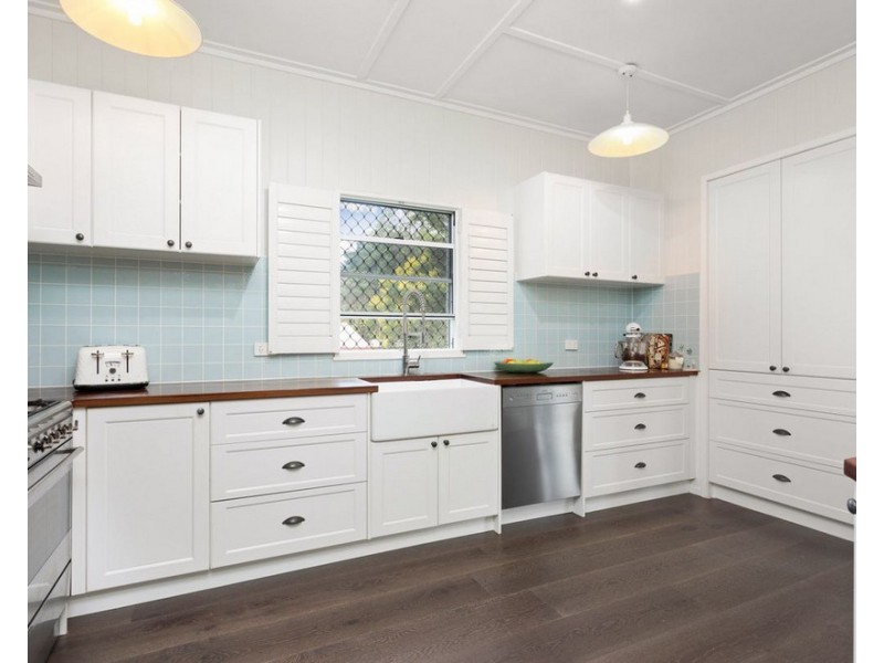 27 Woking Street, Mitchelton QLD 4053