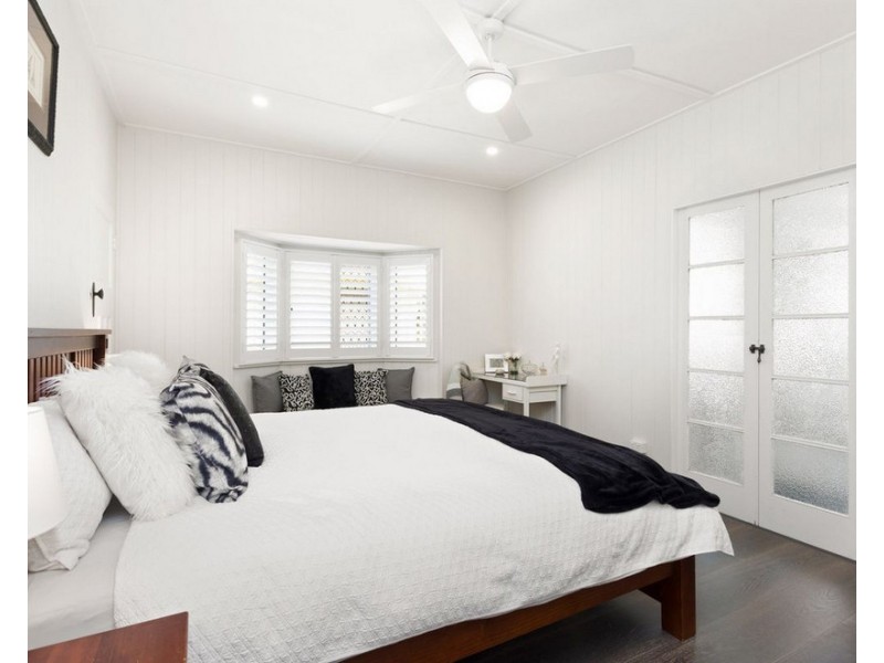 27 Woking Street, Mitchelton QLD 4053