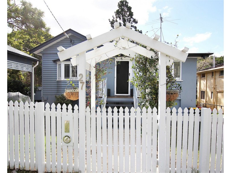 27 Woking Street, Mitchelton QLD 4053