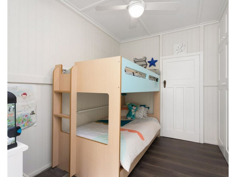 27 Woking Street, Mitchelton QLD 4053