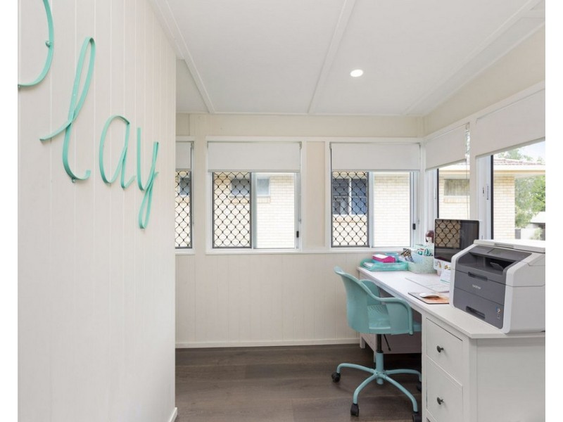 27 Woking Street, Mitchelton QLD 4053