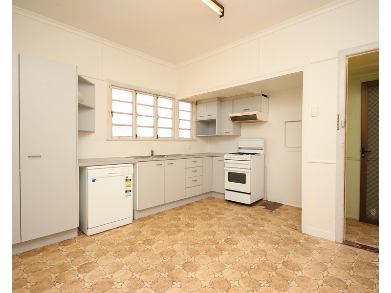 20 Esdale Street, Wavell Heights QLD 4012