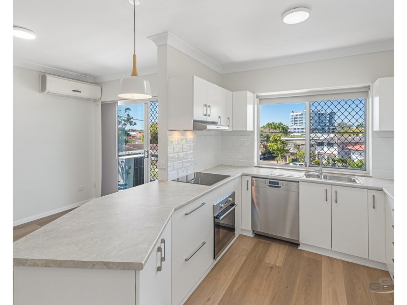 10/2 Surrey Street, Nundah QLD 4012