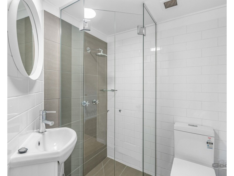 10/2 Surrey Street, Nundah QLD 4012