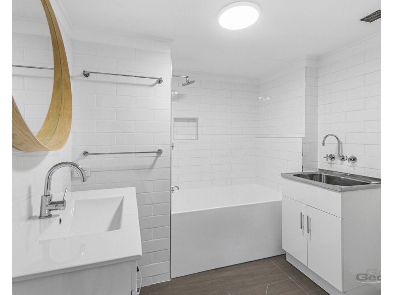 10/2 Surrey Street, Nundah QLD 4012