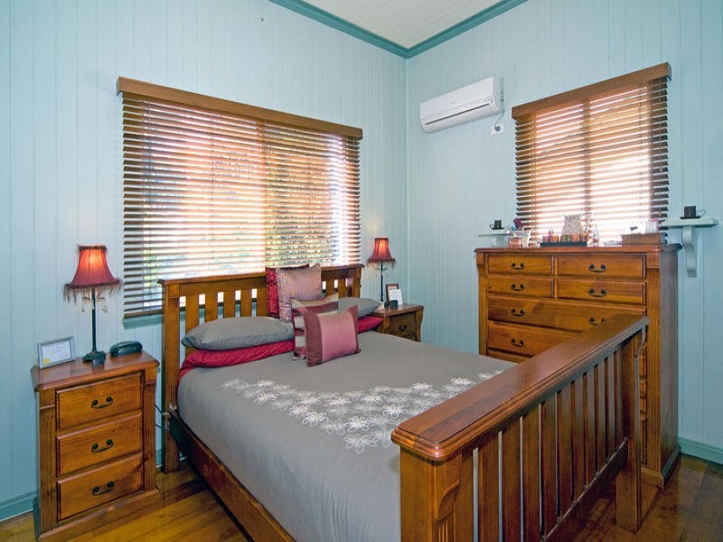 268 Bennetts Road, Norman Park QLD 4170