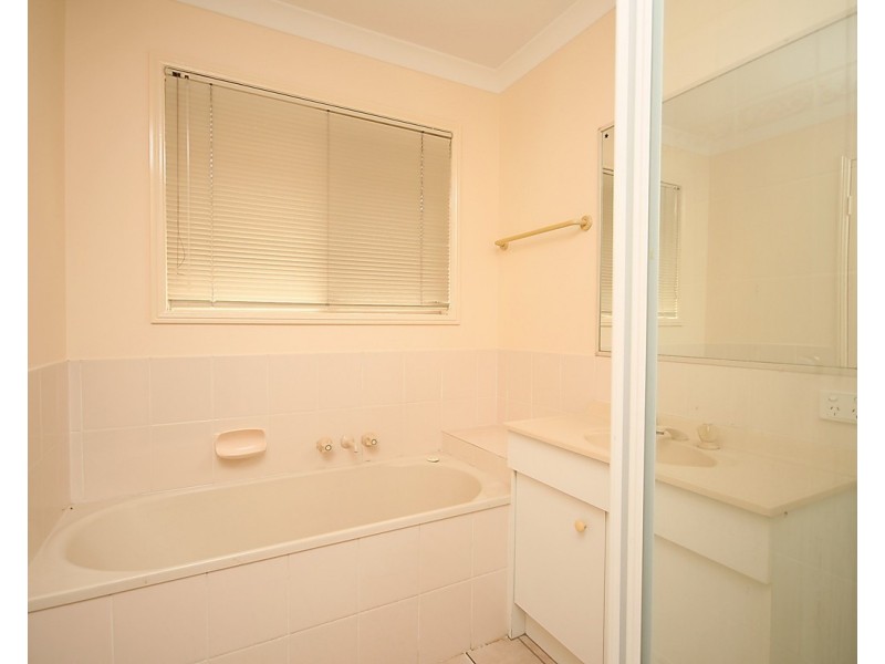 3 Primrose Close, Wavell Heights QLD 4012