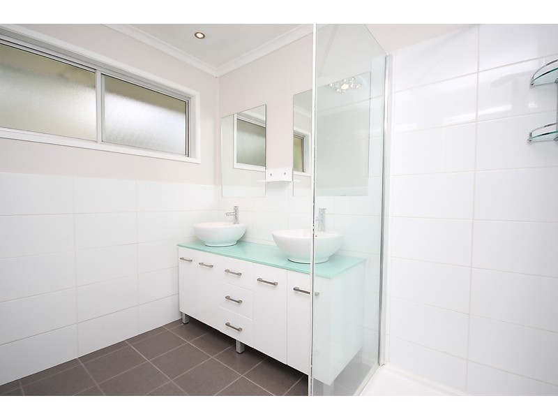 28 Glenore Street, Mitchelton QLD 4053