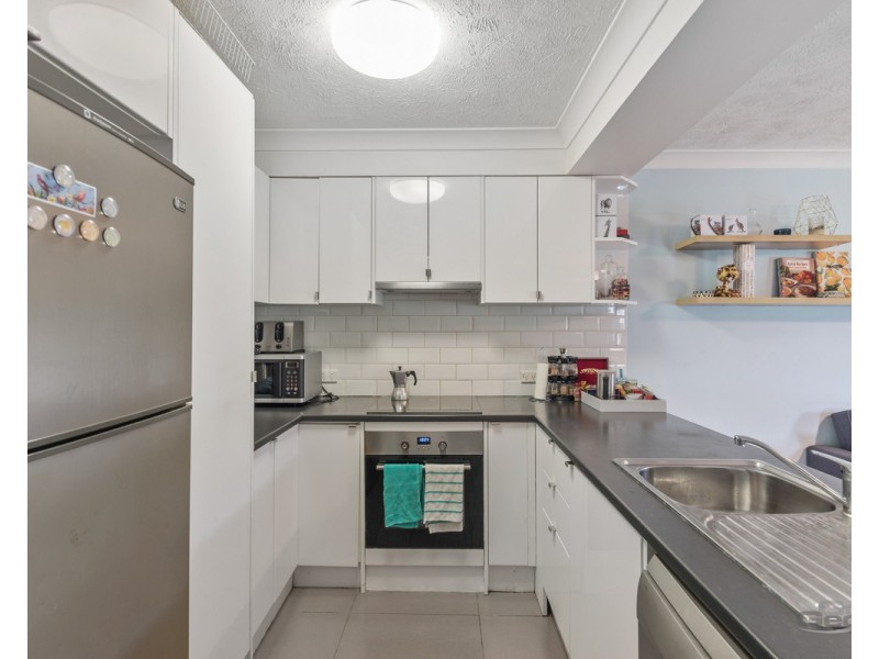 2/9 Robinson Road, Nundah QLD 4012