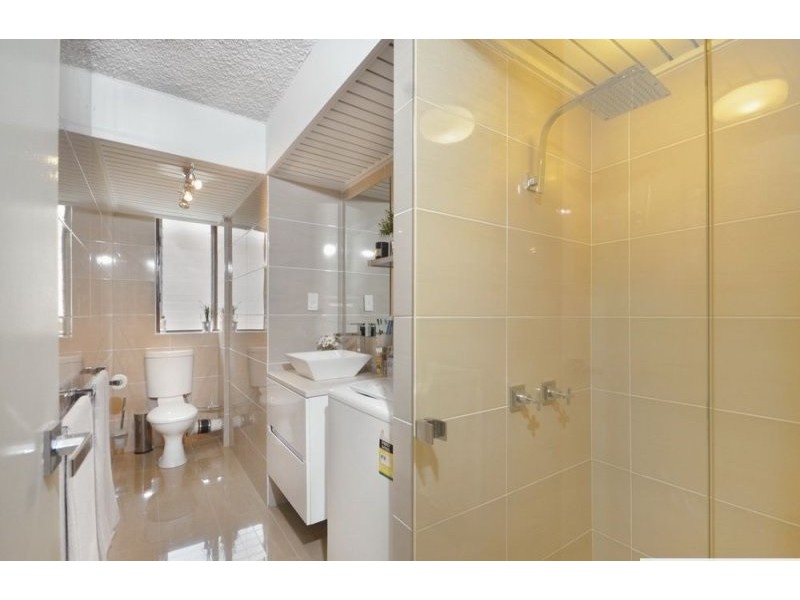 4/32 London Road, Clayfield QLD 4011