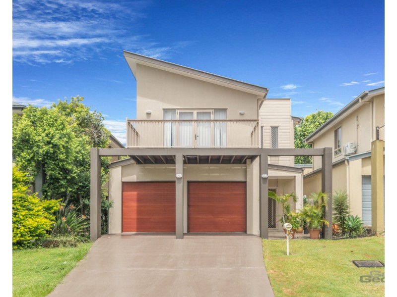 8 Riley Court, North Lakes QLD 4509