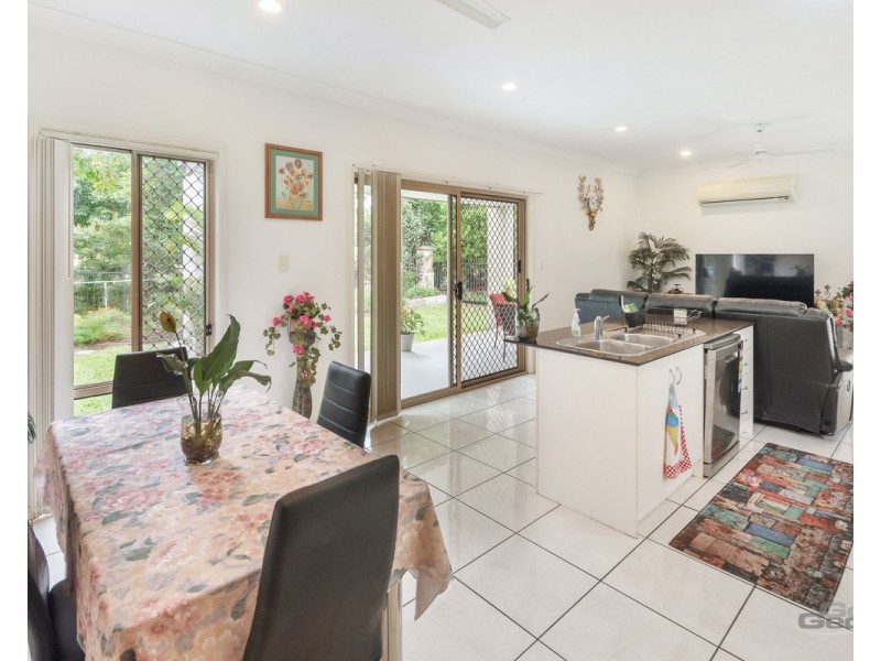 8 Riley Court, North Lakes QLD 4509