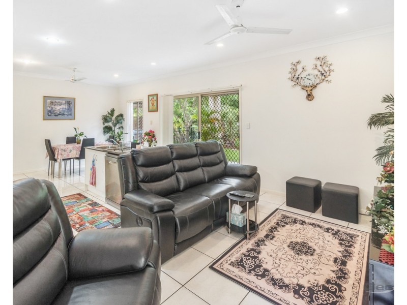 8 Riley Court, North Lakes QLD 4509