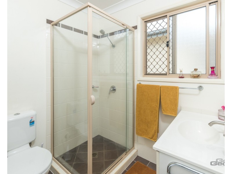 8 Riley Court, North Lakes QLD 4509