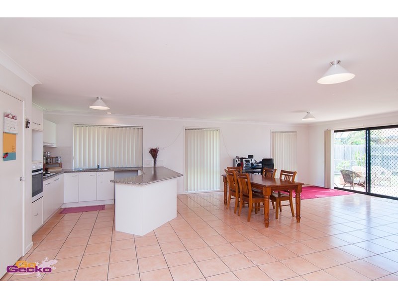 3 Schoolside Place, Bracken Ridge QLD 4017