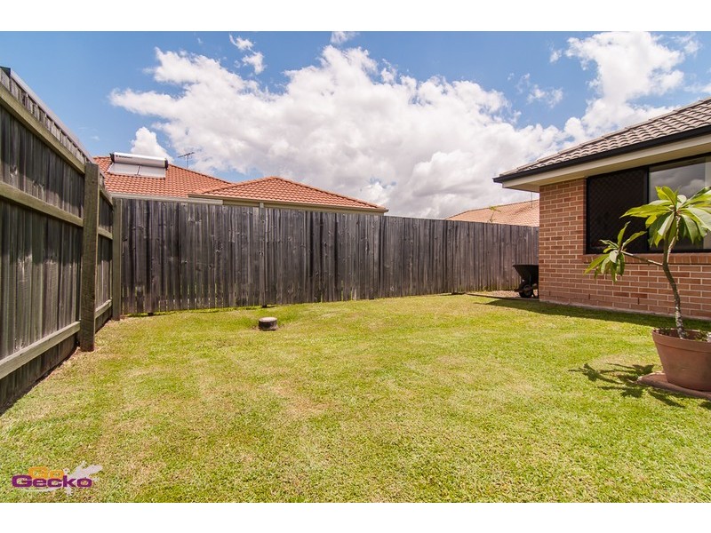 3 Schoolside Place, Bracken Ridge QLD 4017