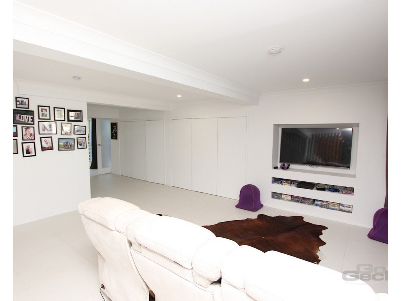 33 Frost Street, Clontarf QLD 4019