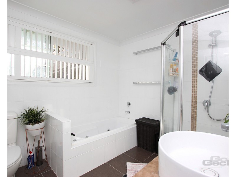33 Frost Street, Clontarf QLD 4019