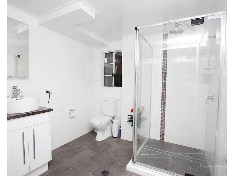 33 Frost Street, Clontarf QLD 4019