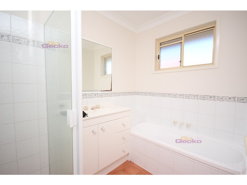 4 Ursula Place, Wynnum West QLD 4178