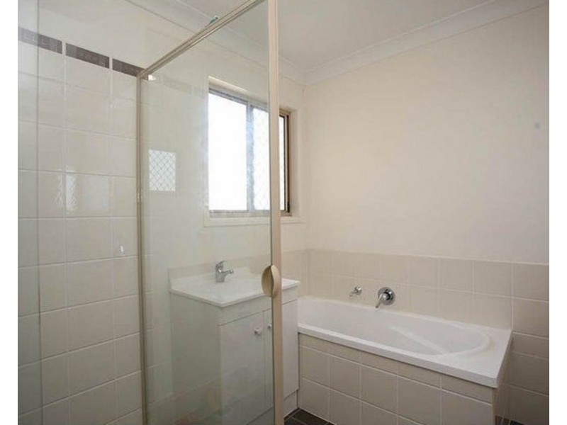 8 Riley Court, North Lakes QLD 4509