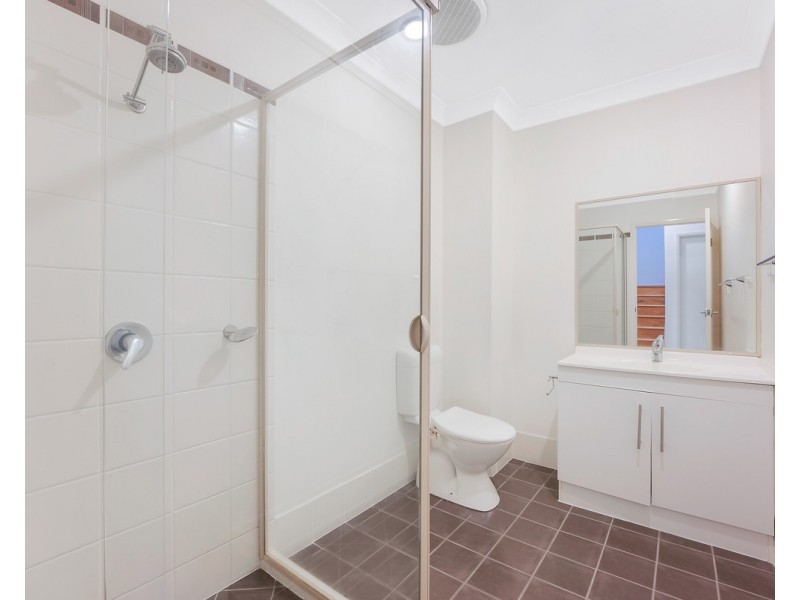 8 Riley Court, North Lakes QLD 4509
