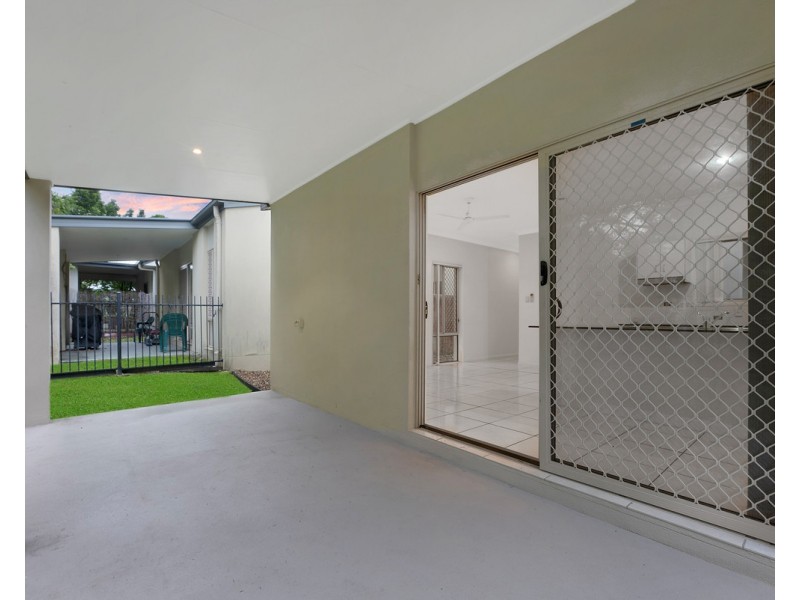 8 Riley Court, North Lakes QLD 4509