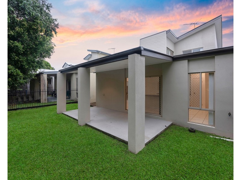 8 Riley Court, North Lakes QLD 4509