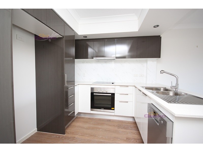 1/5 Robinson Road, Nundah QLD 4012