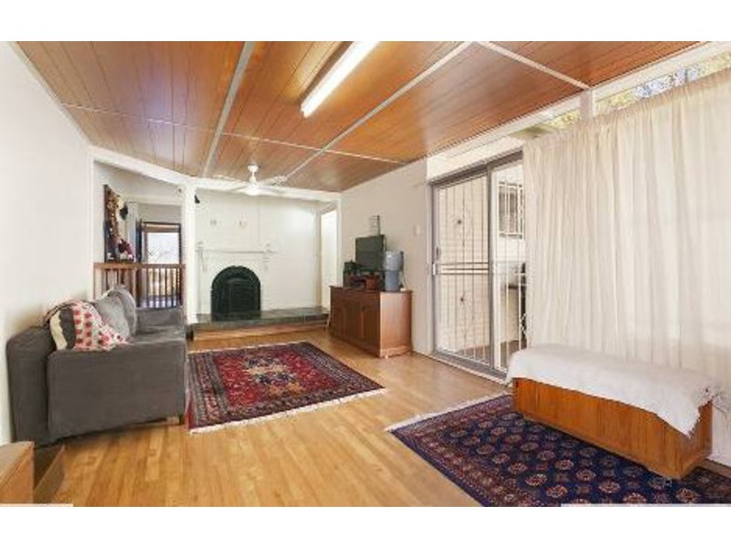 2 Alcester Street, Grange QLD 4051