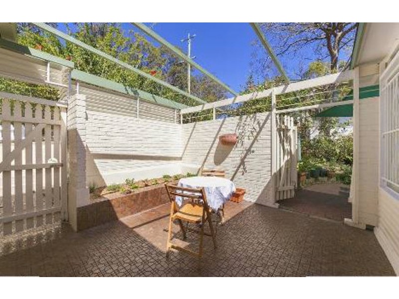 2 Alcester Street, Grange QLD 4051