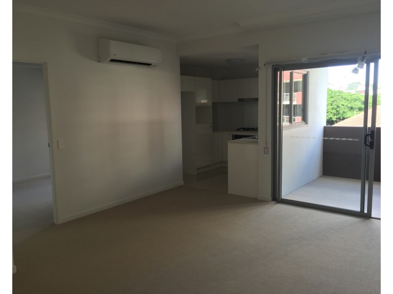 2101/19 Playfield Street, Chermside QLD 4032