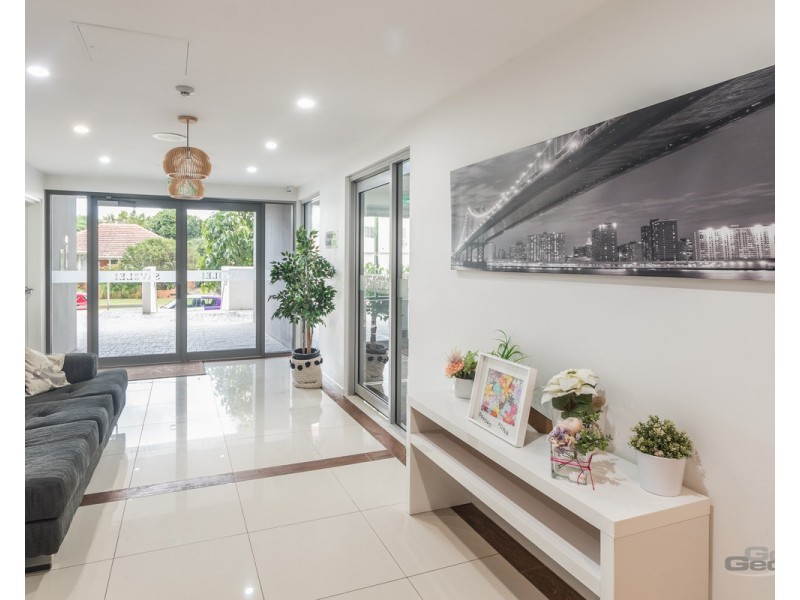 2101/19 Playfield Street, Chermside QLD 4032